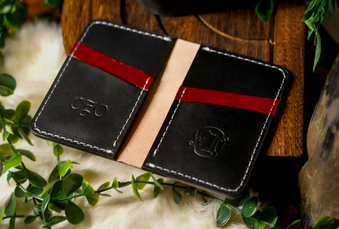 Dragon Age: Blood Dragon "Screech" - Bifold Vertical Wallet