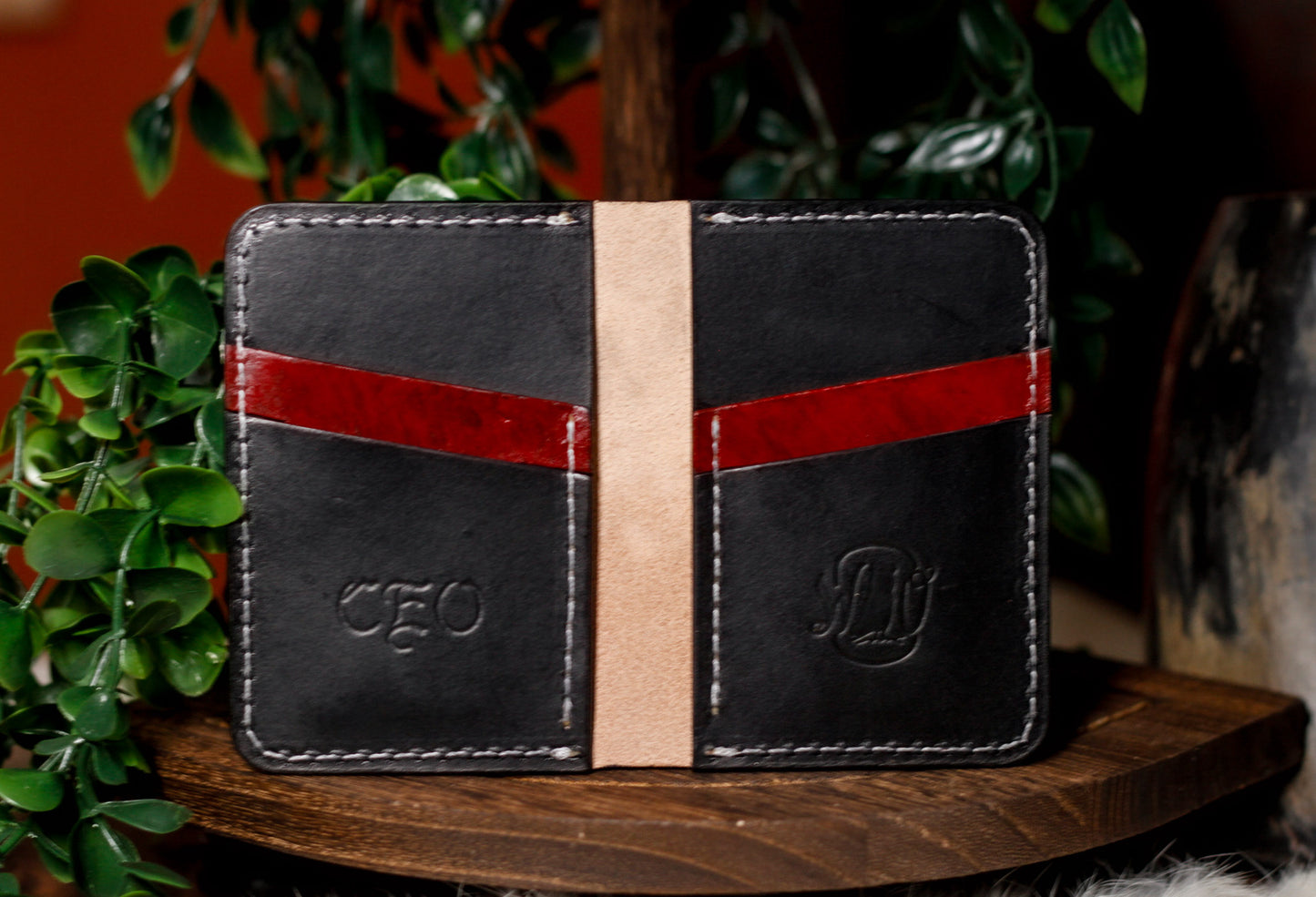 Dragon Age: Blood Dragon "Screech" - Bifold Vertical Wallet