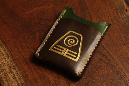 Avatar Earth Element "Pygmy" - Vertical Card Wallet