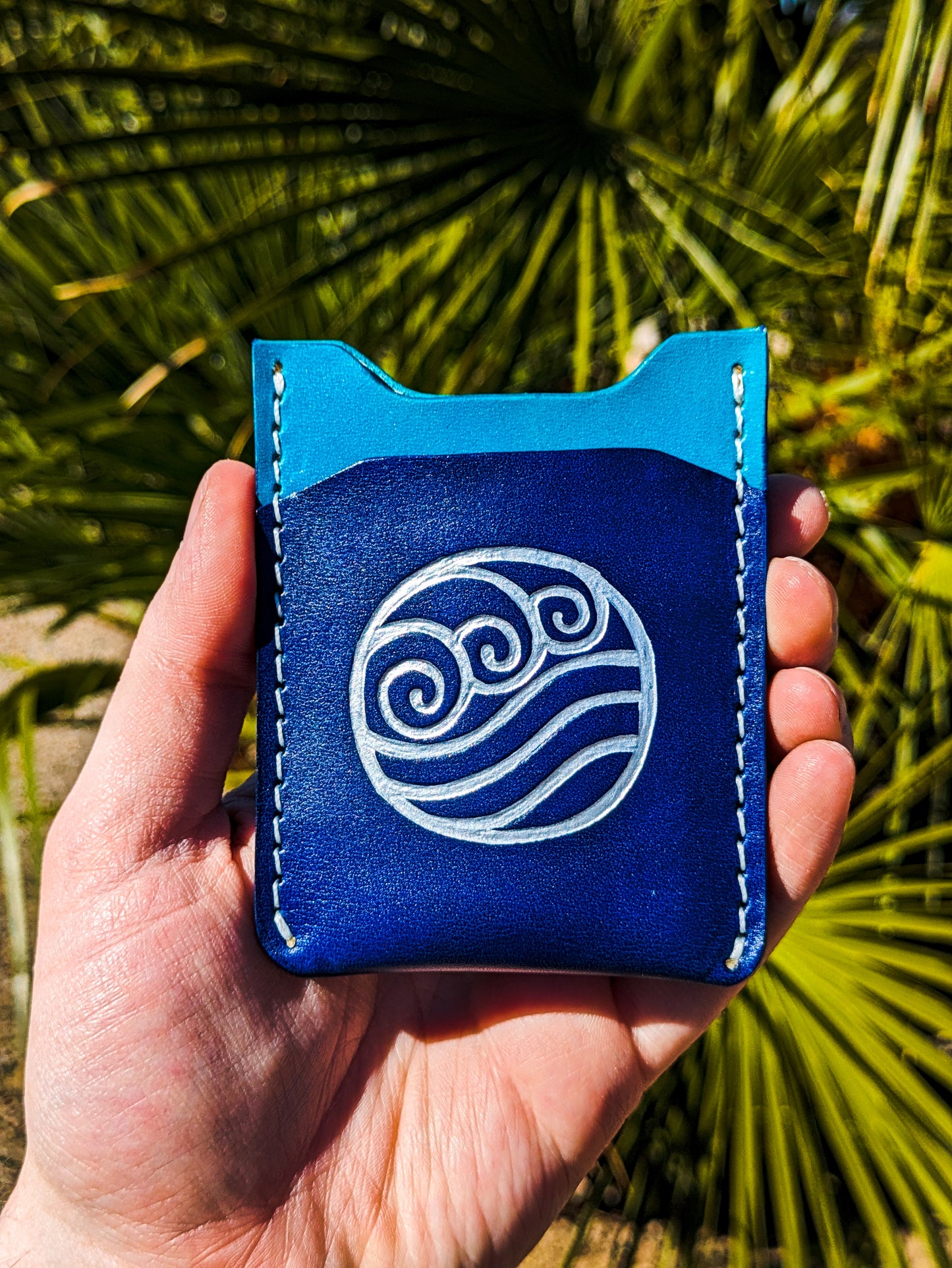 Avatar Water Element "Pygmy" - Vertical Card Wallet