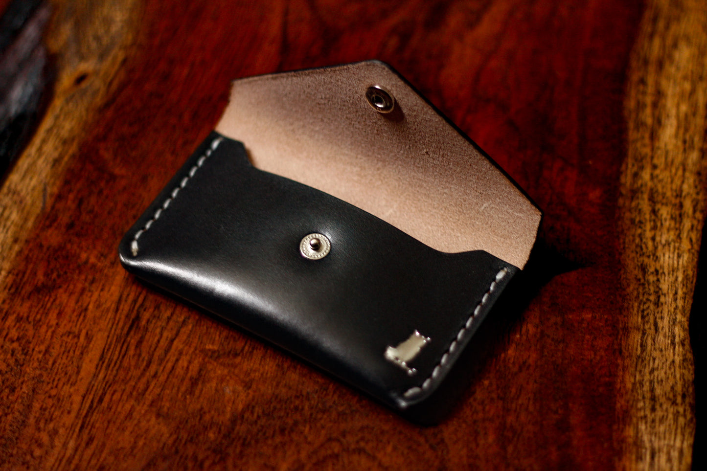 The Burrow - Snap Card Wallet