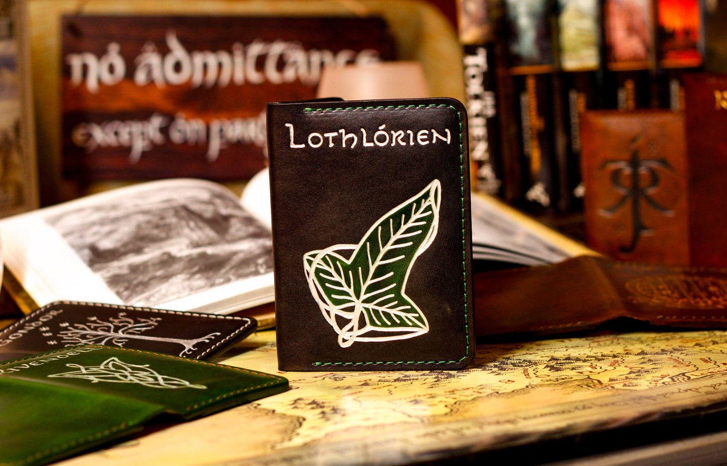 LotR: Lothlorien "Boreal" - Passport Wallet