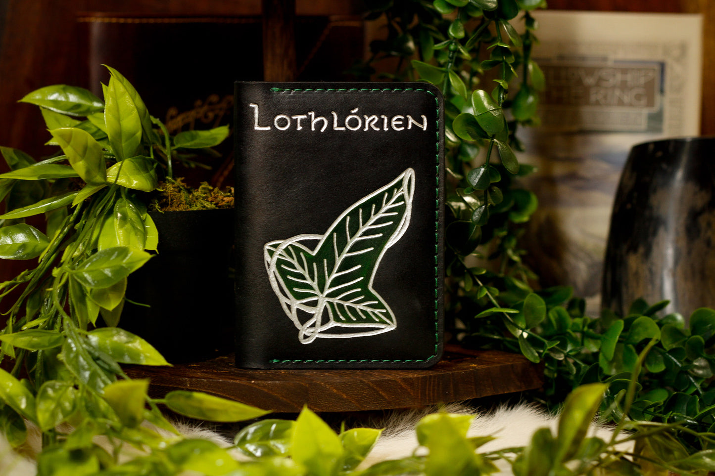 LotR: Lothlorien "Boreal" - Passport Wallet